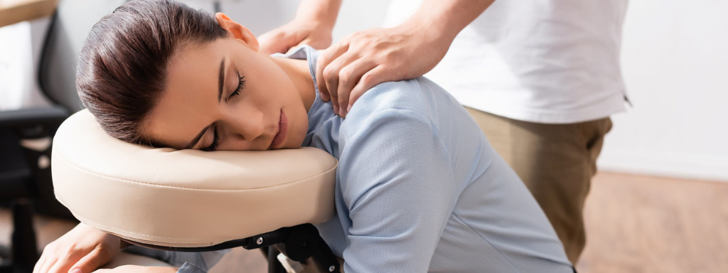 Chair massage - Fédération Québécoise des Massothérapeutes Agréés