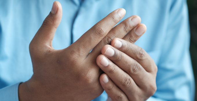 Cancer du sein : un massage vigoureux des seins pour prévenir l'apparition  de la maladie ? - Terrafemina